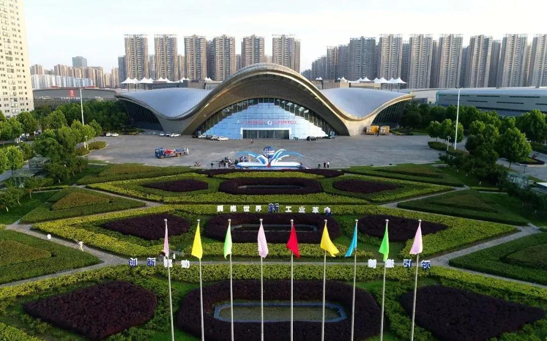 岳阳滨湖国际会展中心 